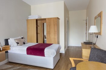 Coach House Hotel