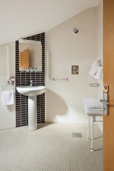 Coach House Hotel