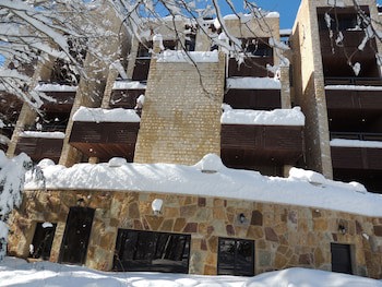 Faraya Village Club