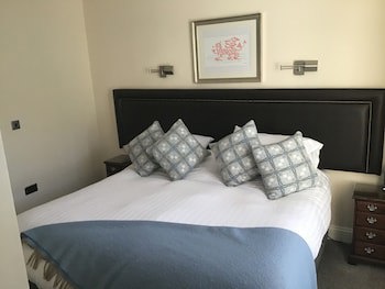 Black Boy Inn