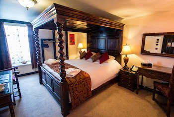 Black Boy Inn