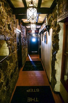 Black Boy Inn