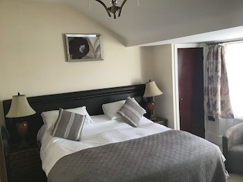 Black Boy Inn