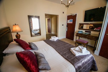 Black Boy Inn