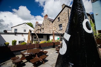 Black Boy Inn