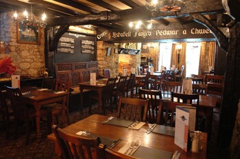 Black Boy Inn