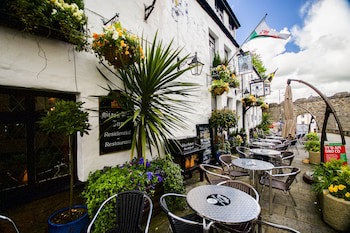 Black Boy Inn