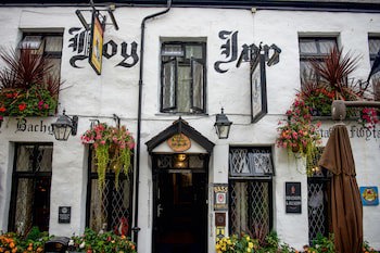 Black Boy Inn