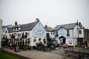 Black Boy Inn