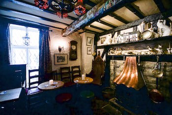 Black Boy Inn