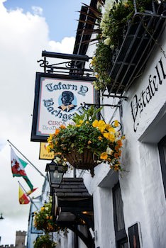 Black Boy Inn