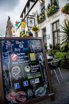 Black Boy Inn