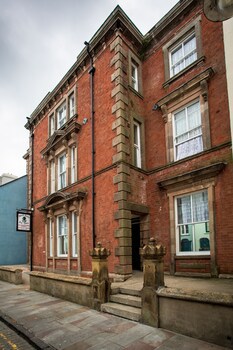 Black Boy Inn