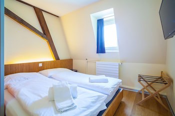 Easyhotel Basel City - Contactless Self Check-In