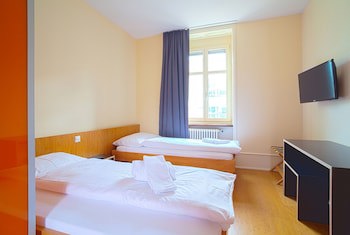 Easyhotel Basel City - Contactless Self Check-In