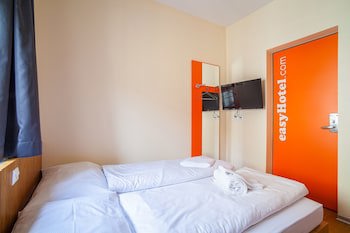 Easyhotel Basel City - Contactless Self Check-In