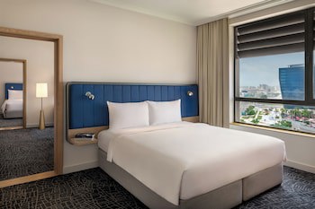 Yas Plaza Bay by IHG galeri fotoğrafı