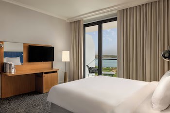 Yas Plaza Bay by IHG galeri fotoğrafı
