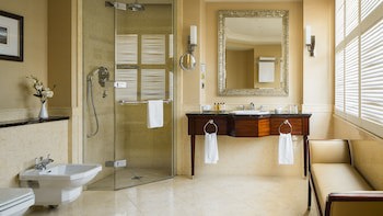 Intercontinental Kyiv, An Ihg Hotel