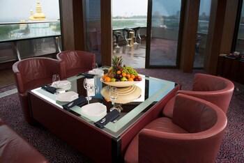 Intercontinental Kyiv, An Ihg Hotel