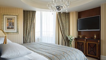 Intercontinental Kyiv, An Ihg Hotel