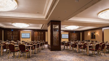 Intercontinental Kyiv, An Ihg Hotel