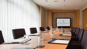 Intercontinental Kyiv, An Ihg Hotel