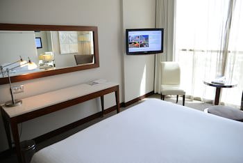 Centro Yas Island