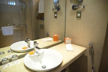 Centro Yas Island