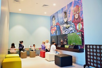 Centro Yas Island