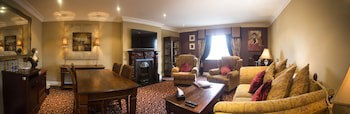 Canal Court Hotel