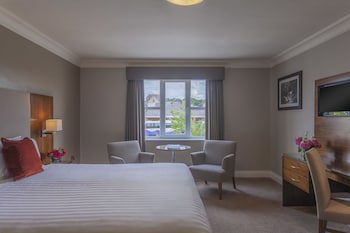 Canal Court Hotel