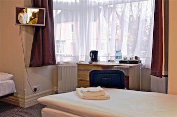 Central Hotel Golders Green