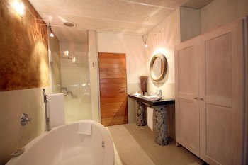 African Rock Hotel