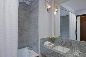 Four Points By Sheraton Los Angeles