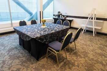 Four Points By Sheraton Los Angeles