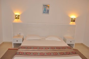 Zodiac Hotel