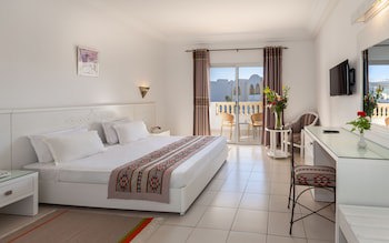 Zodiac Hotel