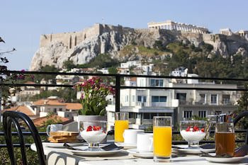 Metropolis Hotel