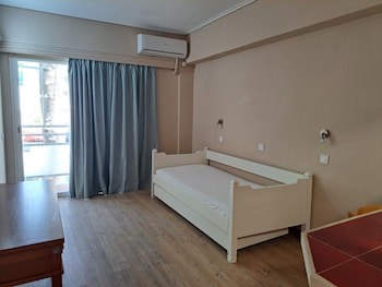 Bristol Hotel & Apartments