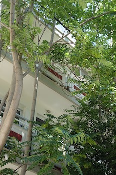 Bristol Hotel & Apartments