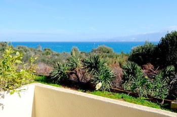 Mirabella Apartments