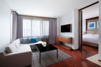 Courtyard By Marriott Seoul Times Square