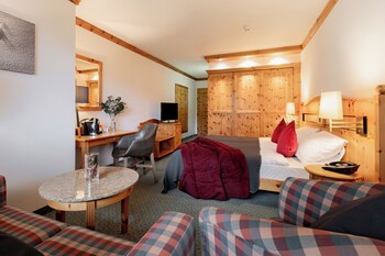 Robinson Arosa - Adults Only