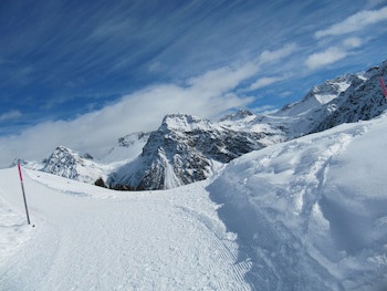 Robinson Arosa - Adults Only