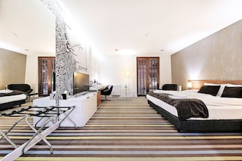 Bayjonn Boutique Hotel