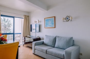 Grand Muthu Oura View Beach Club