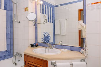 Grand Muthu Oura View Beach Club