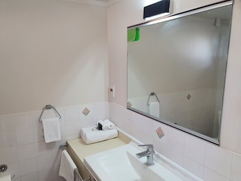 Ascot Epsom Motel