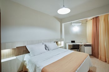 Harbor Querencia Hotel